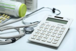 How to Calculate AR Days in Medical Billing